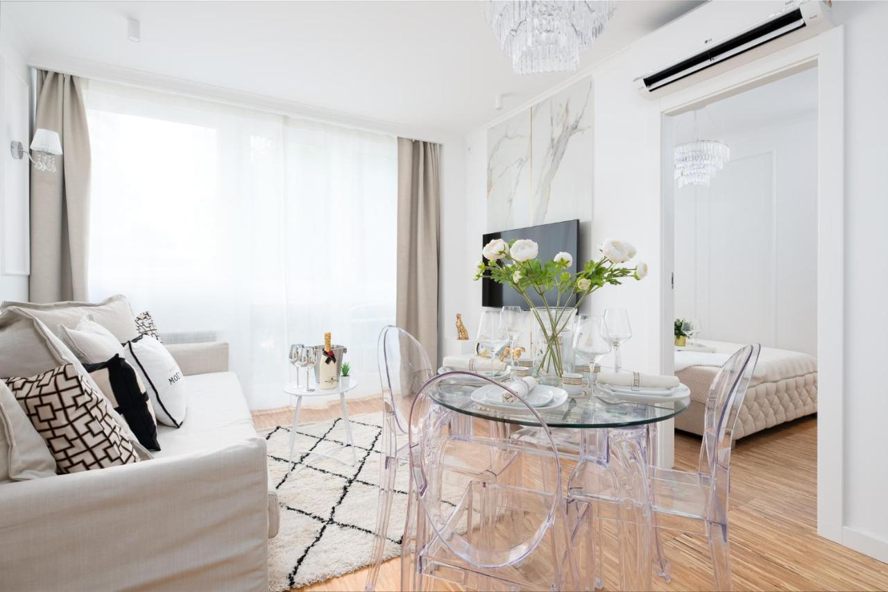 Glam & Modern By Cooee Apartments Варшава Екстер'єр фото